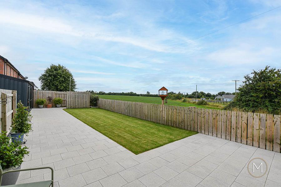 52a Red Row