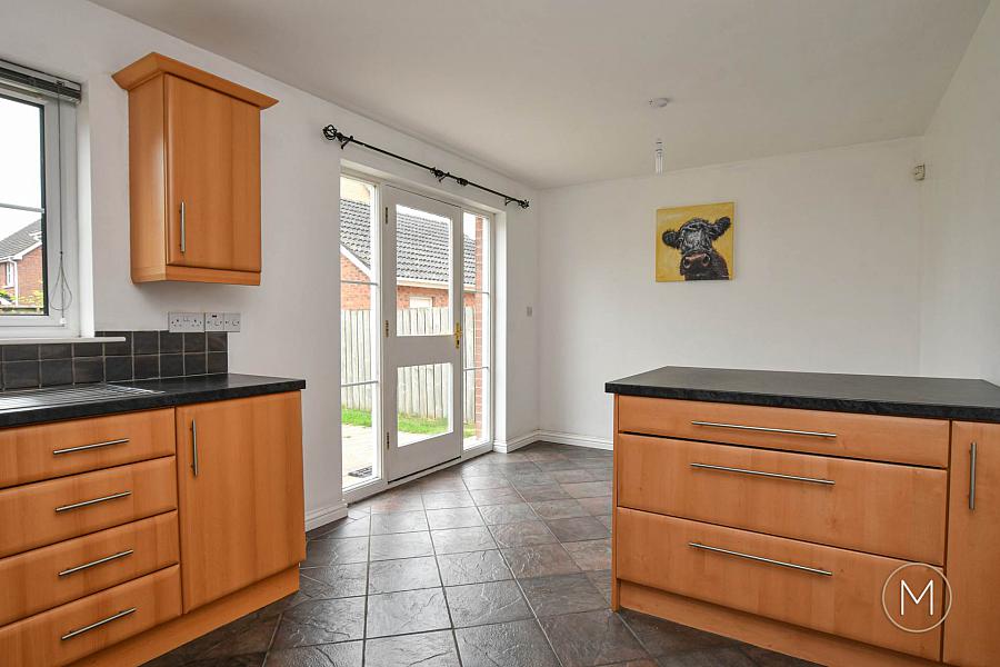 5 Carnbeg Avenue