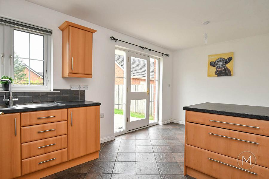 5 Carnbeg Avenue