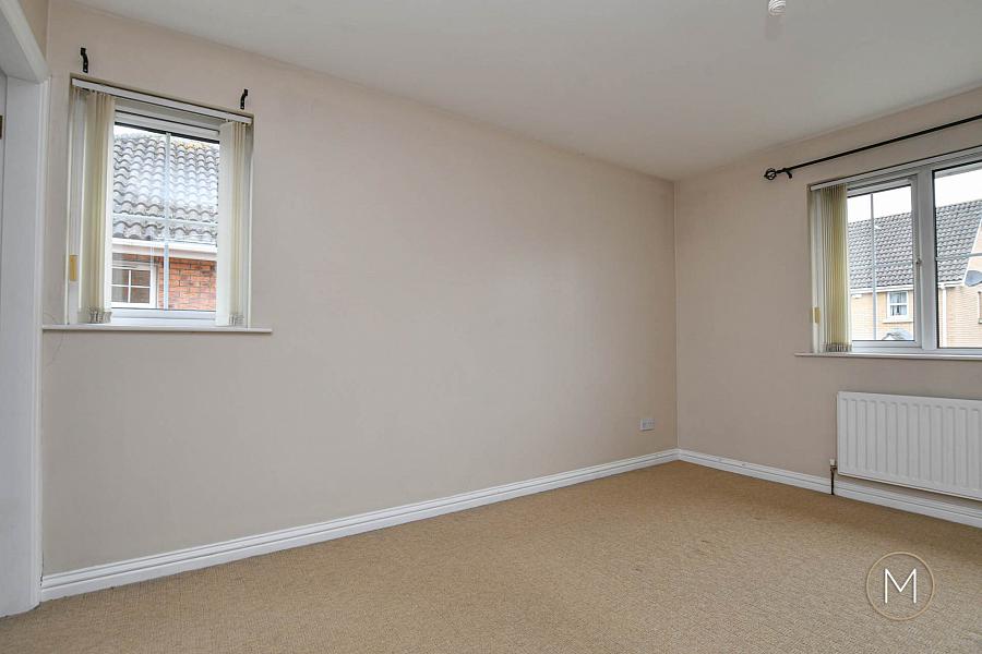 5 Carnbeg Avenue