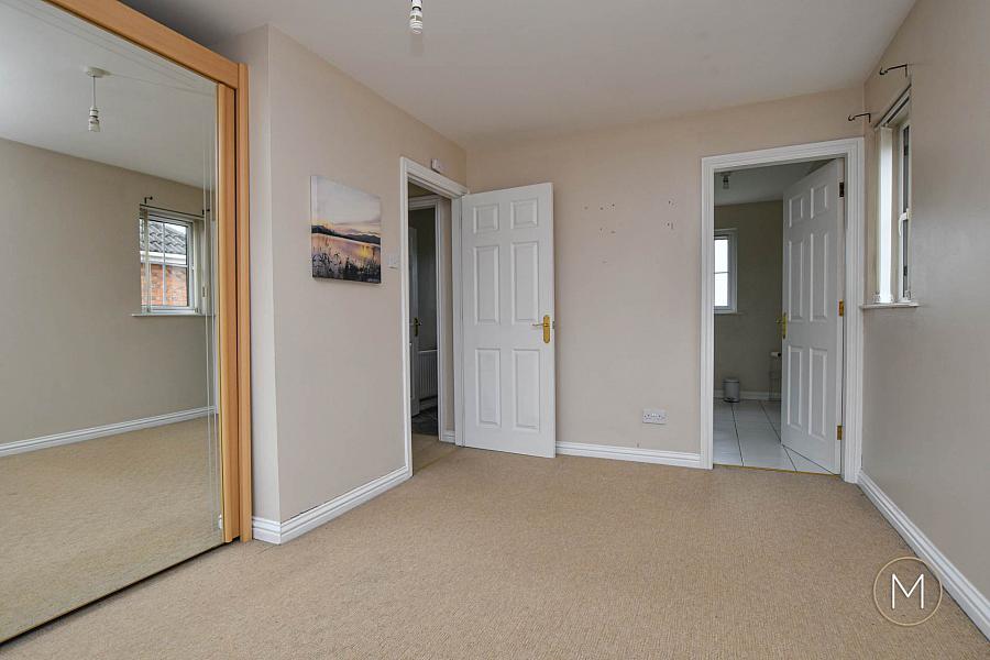 5 Carnbeg Avenue