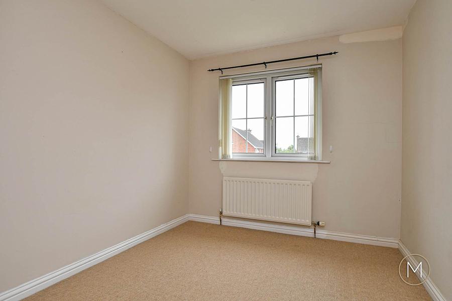 5 Carnbeg Avenue