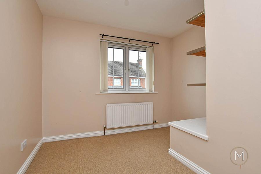5 Carnbeg Avenue