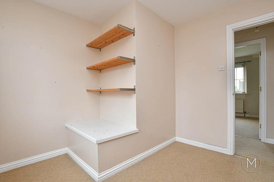 5 Carnbeg Avenue