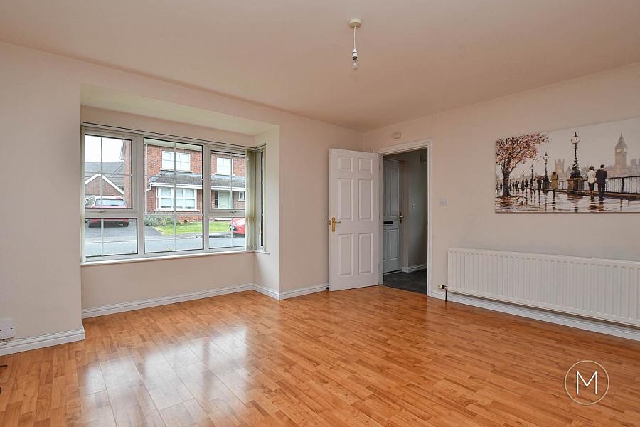 5 Carnbeg Avenue