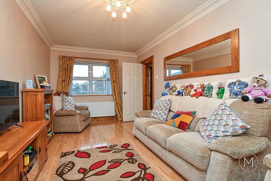 16 Laurelvale