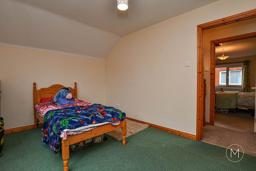 16 Laurelvale