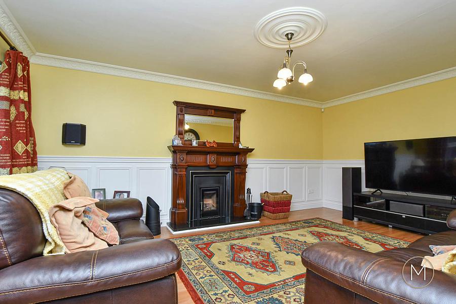 16 Laurelvale