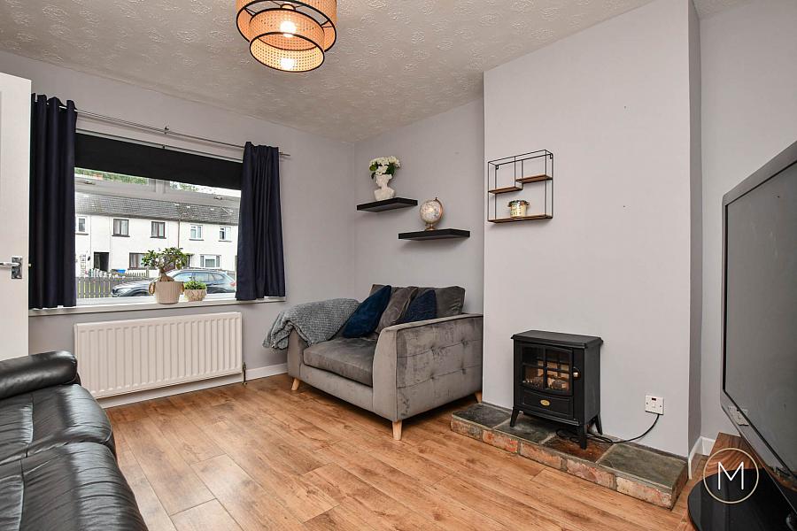 32 Menin Road