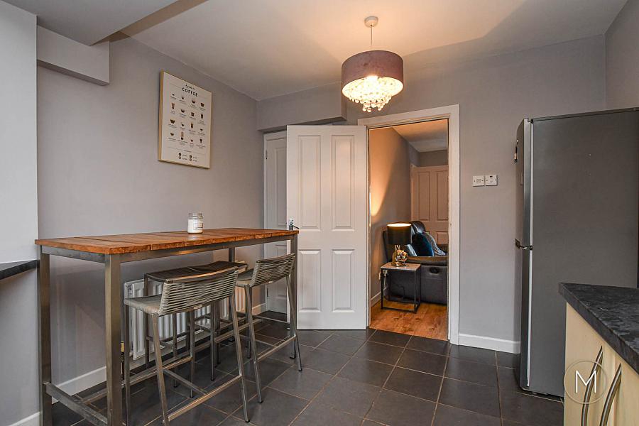 32 Menin Road