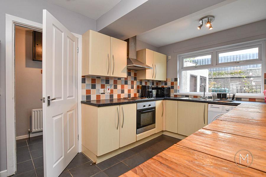32 Menin Road