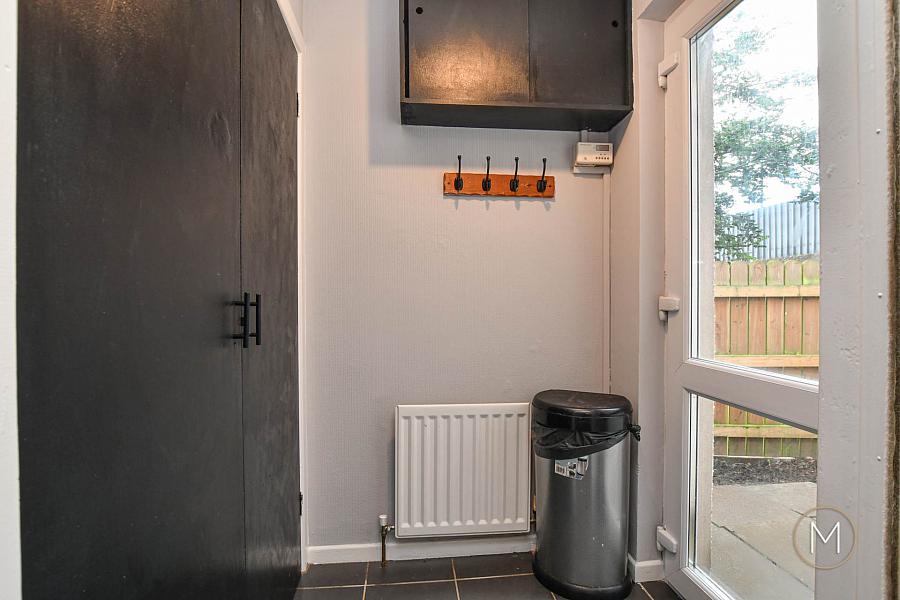 32 Menin Road