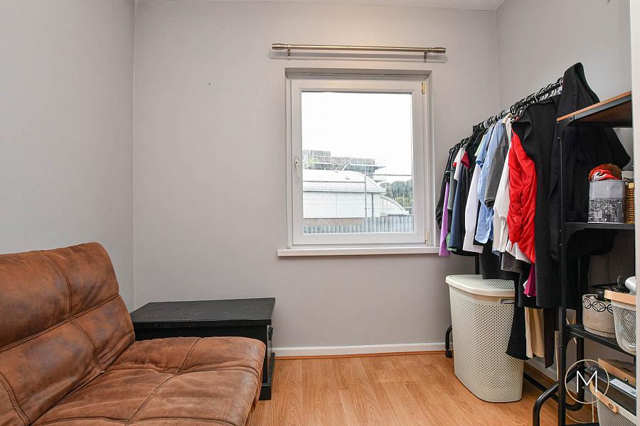 32 Menin Road