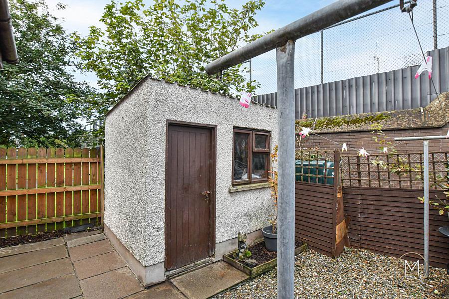 32 Menin Road