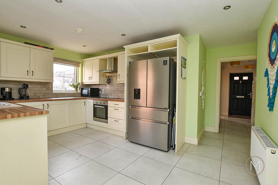226 Bush Manor
