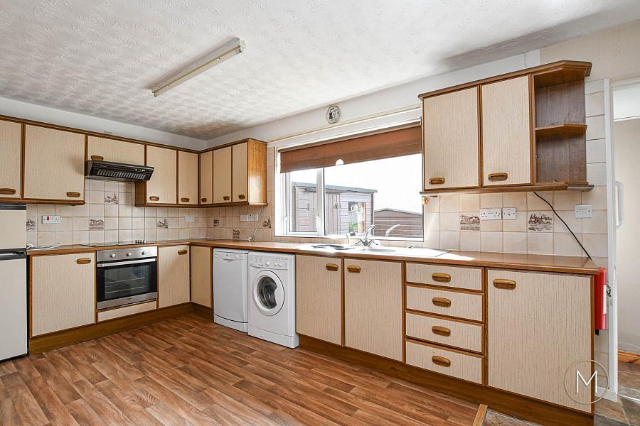 13 Thistlewood Crescent