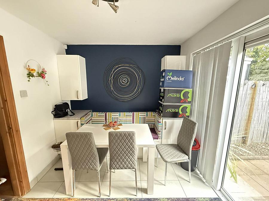 21 Greenvale Manor Gardens