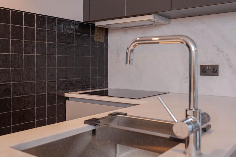 Apt 6 Fx Montgomery Street