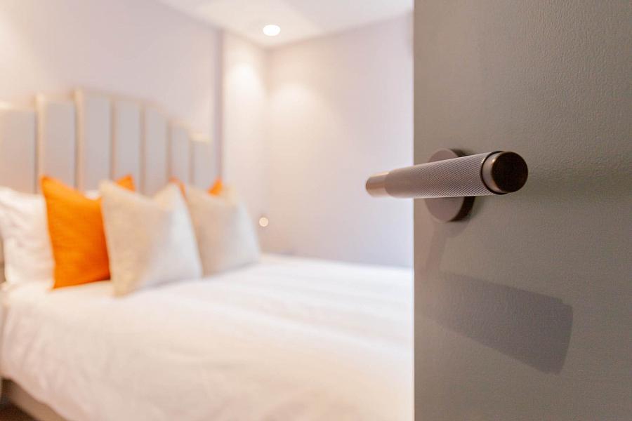 Apt 6 Fx Montgomery Street