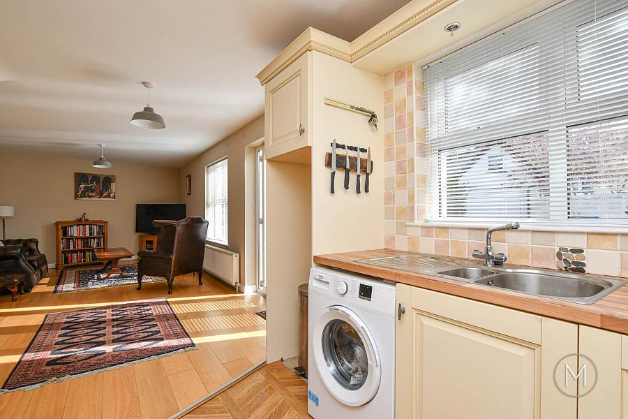 25 Glencraig Manor