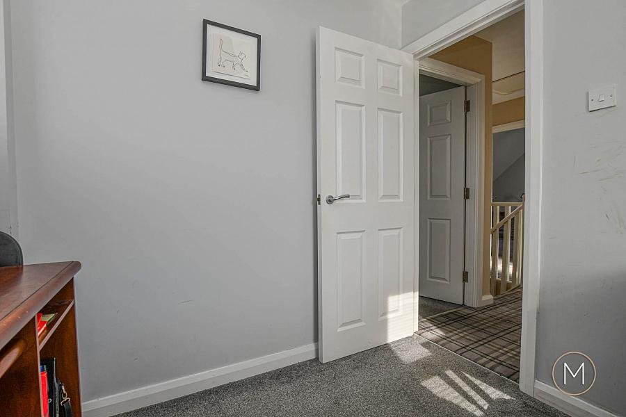 25 Glencraig Manor