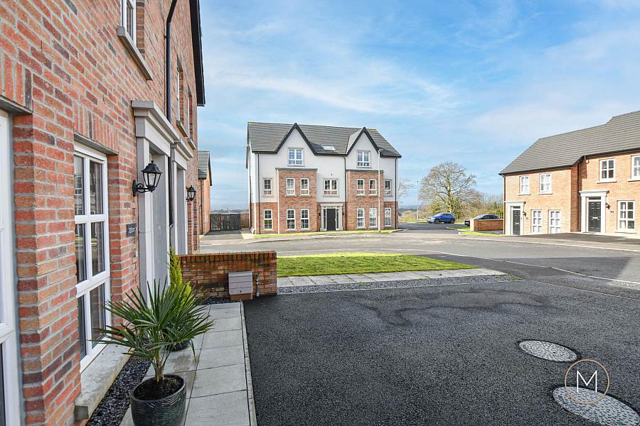 10 Ballyveigh Crecent