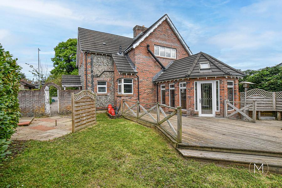 113 Belfast Road
