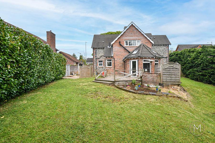 113 Belfast Road