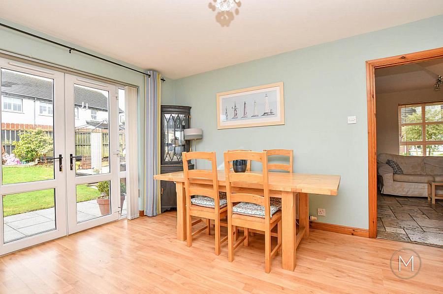 11 Greenvale Manor