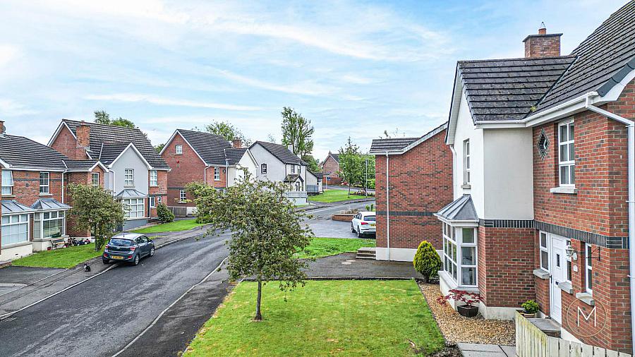11 Greenvale Manor