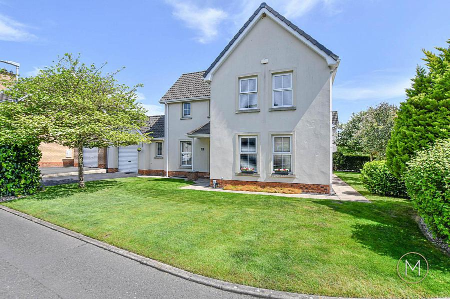 25 Carnbeg Avenue