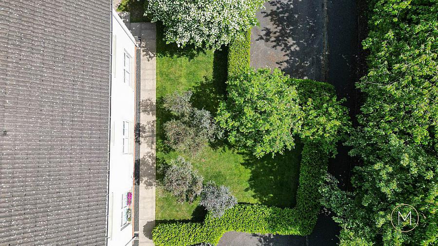 25 Carnbeg Avenue