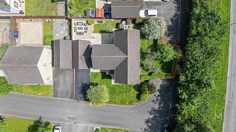 25 Carnbeg Avenue