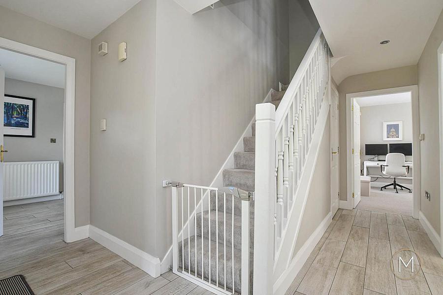 25 Carnbeg Avenue