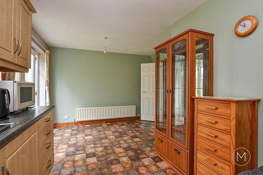 33 Greenvale Manor