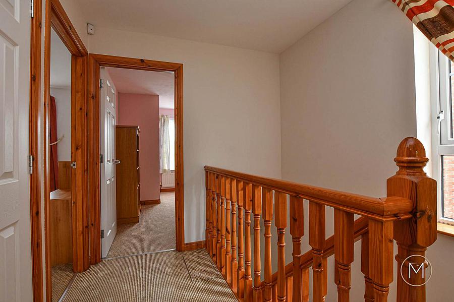 33 Greenvale Manor