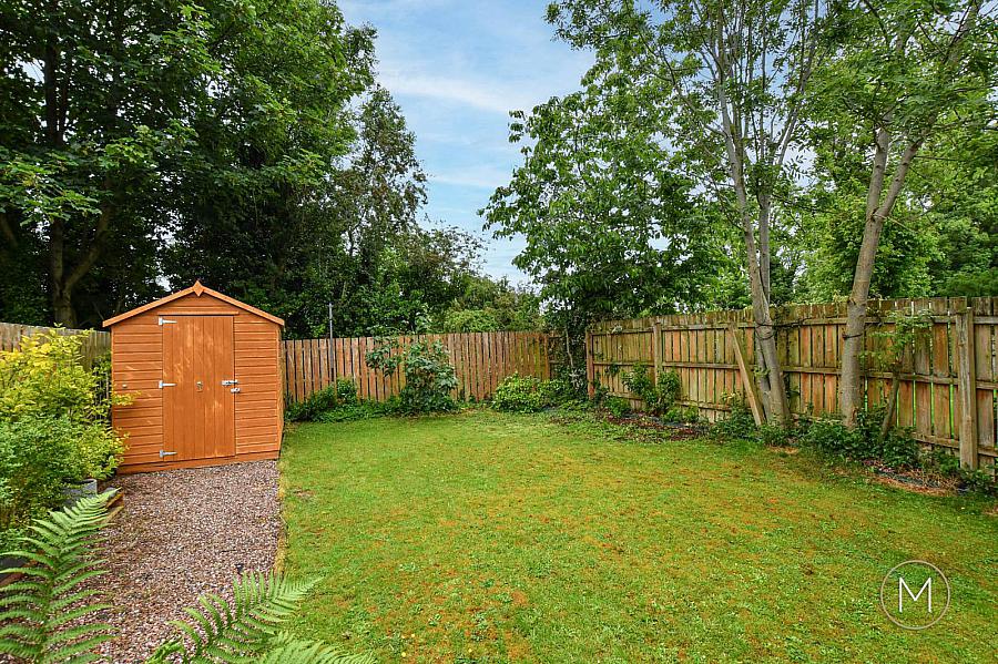 33 Greenvale Manor
