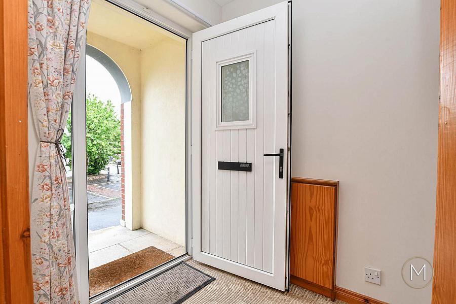 33 Greenvale Manor