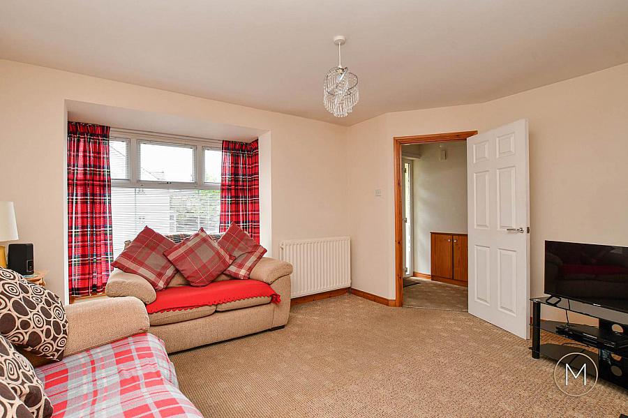 33 Greenvale Manor