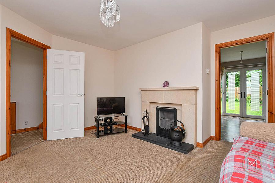 33 Greenvale Manor
