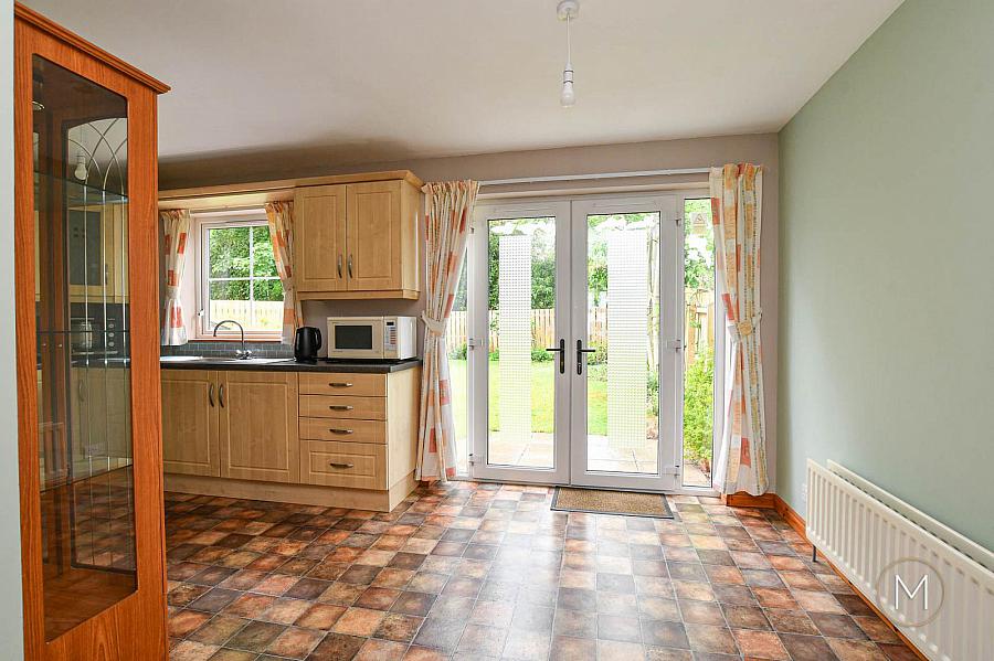 33 Greenvale Manor