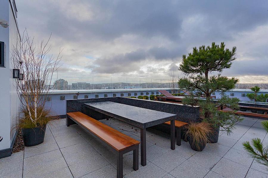 Apt 16 Fx, Apt 16 Fx Montgomery Street