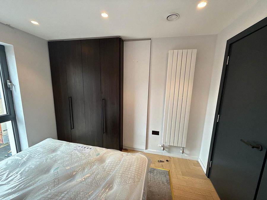 Apt 16 Fx, Apt 16 Fx Montgomery Street