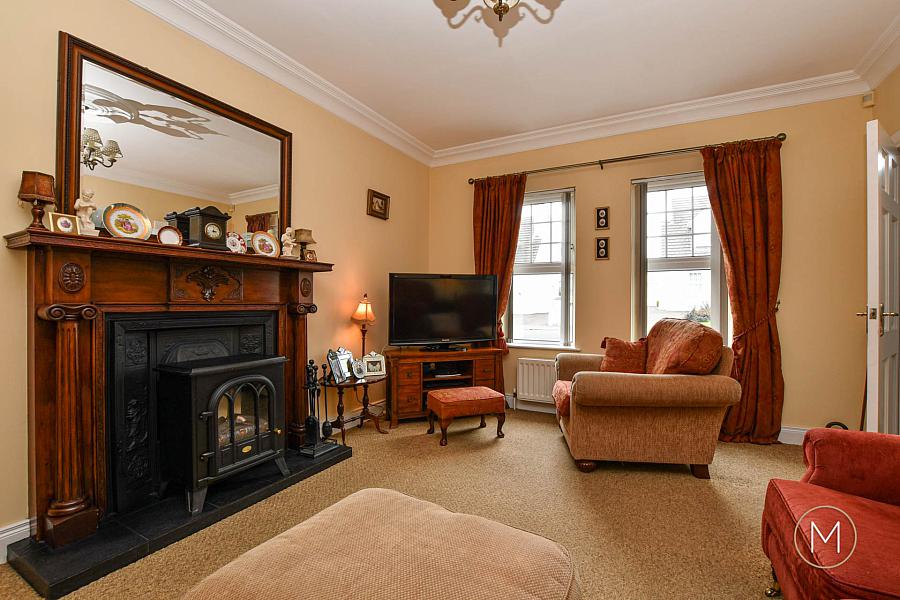 10 Castle Lodge