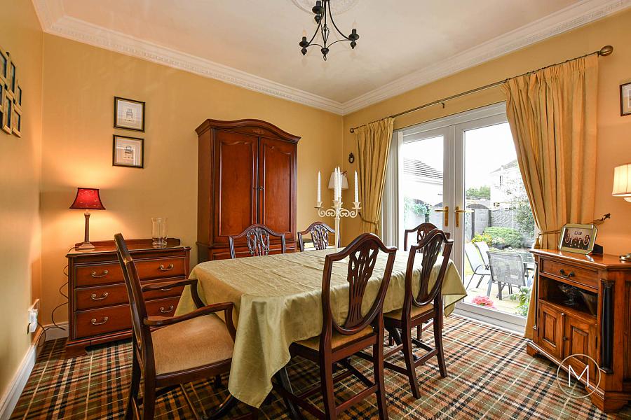 10 Castle Lodge
