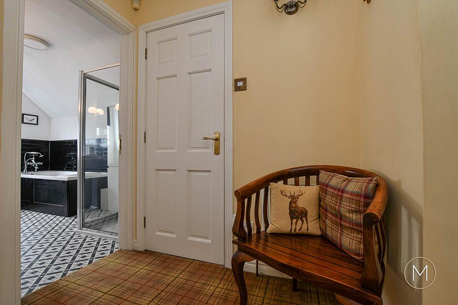 10 Castle Lodge