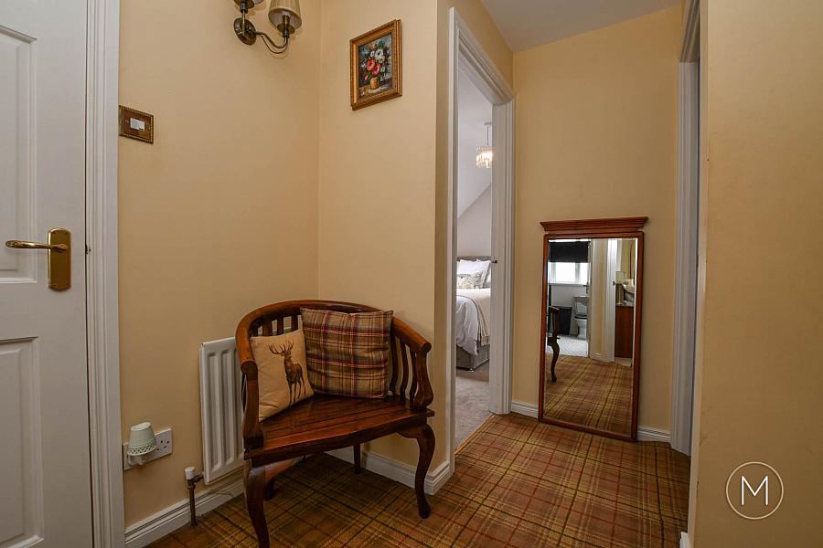 10 Castle Lodge