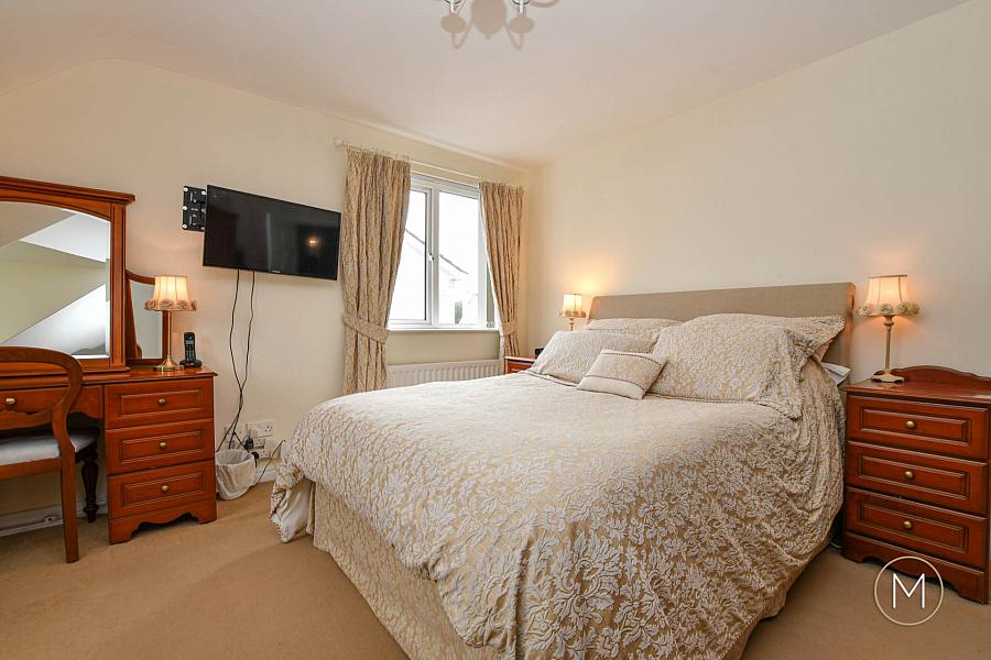 10 Castle Lodge