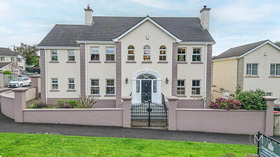 1 Shanes Court, antrim, BT41 2AQ