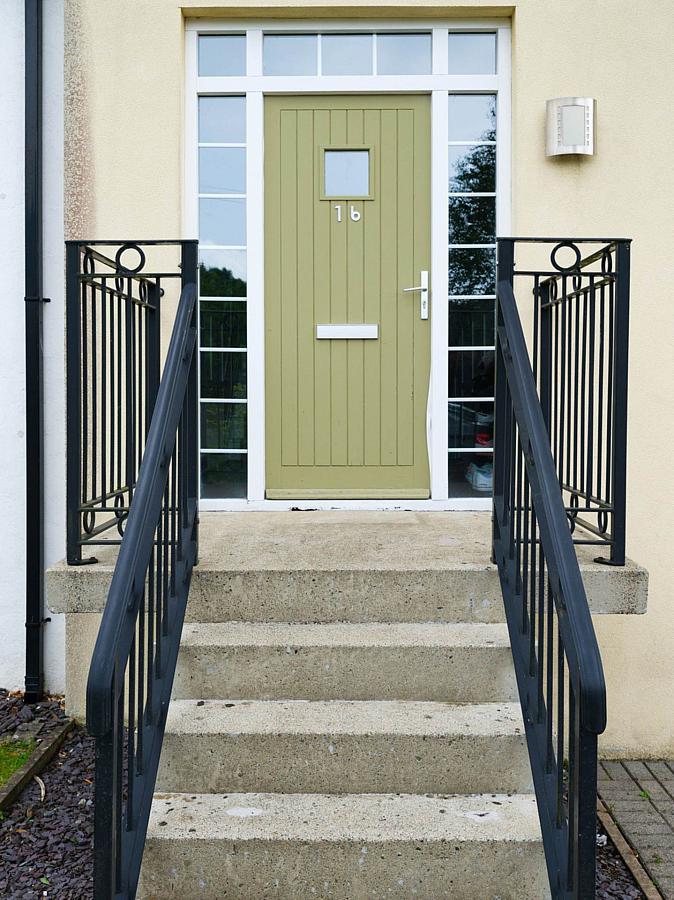 16 Glencraig Manor